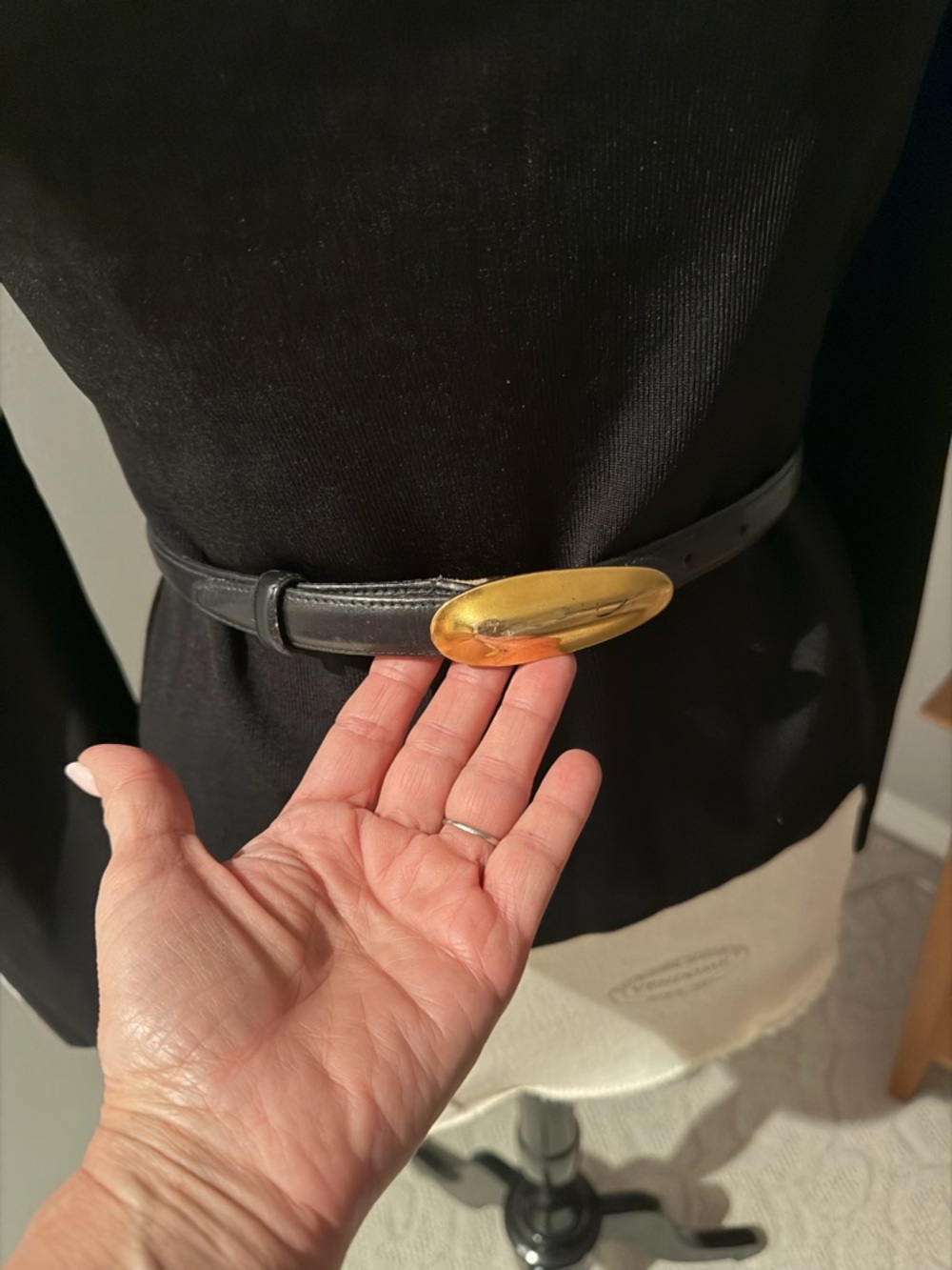 Robert Lee Morris Black Leather Belt with Gold Sculpted Buckle size small - Picture 2 of 11